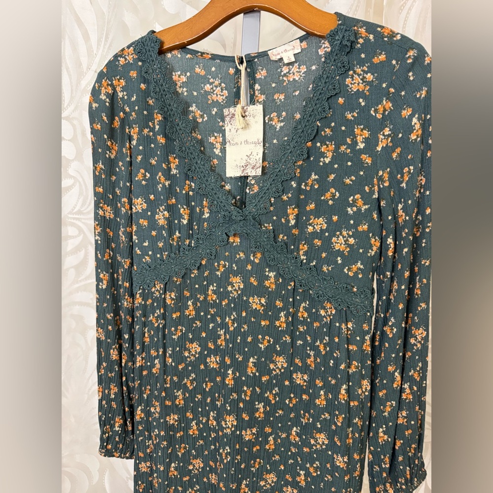 NWT Hem and Thread Long Sleeve Floral Midi Flare Dress with Eyelet Lace Trim - Picture 4 of 8